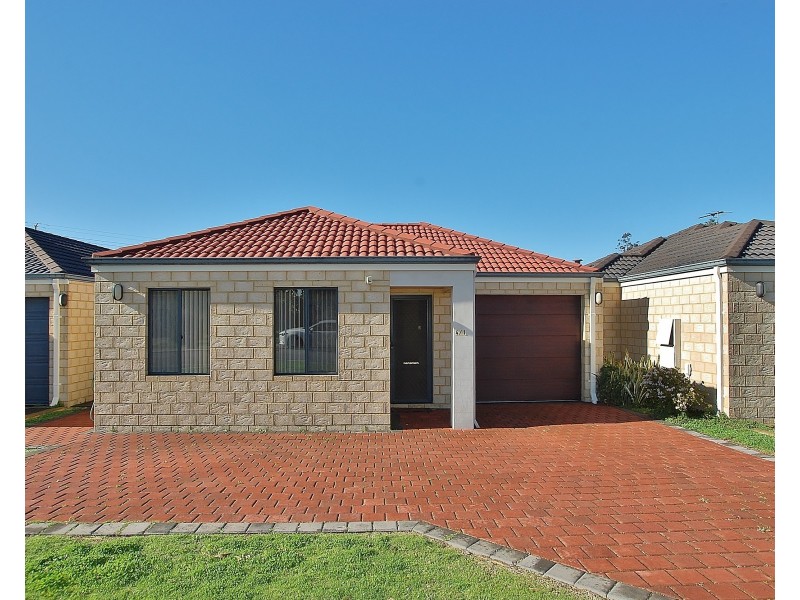 1/4 Havenvale Crescent, Dianella WA 6059