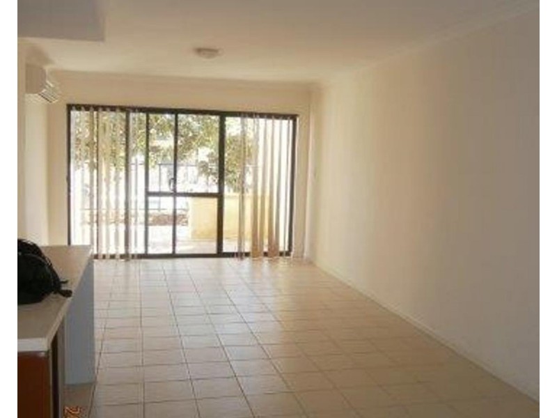 25/5  Eastleigh Loop, Currambine WA 6028