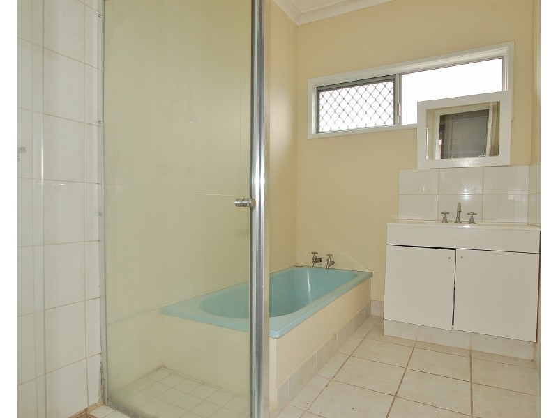 135 Hayes Avenue, Dianella WA 6059