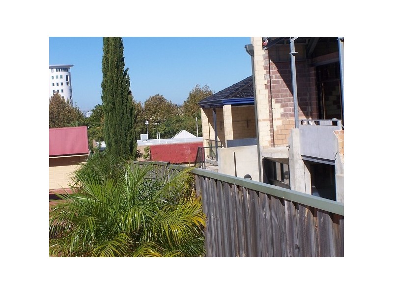 2/7 wittenoom st, Bunbury WA 6230