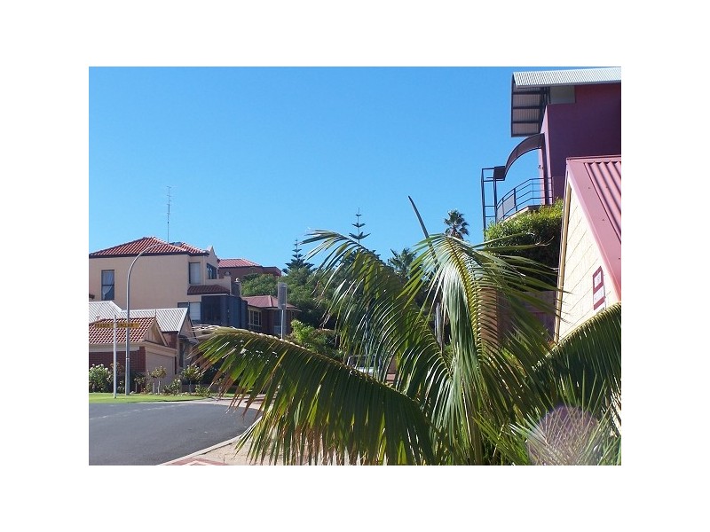 2/7 wittenoom st, Bunbury WA 6230