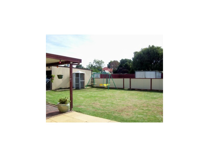 10 Roberts Street, Collie WA 6225