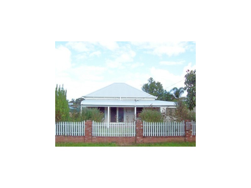 63 Coombes Street, Collie WA 6225