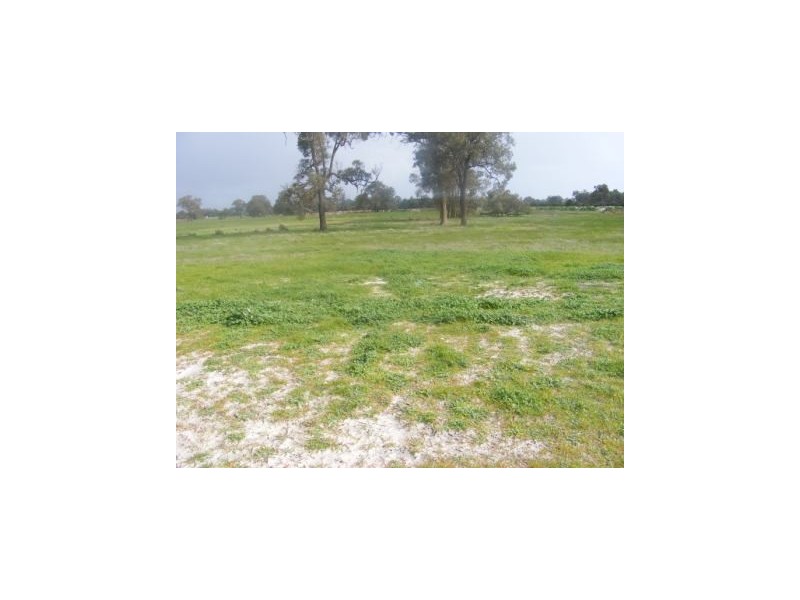 9 Chidlow Way, Australind WA 6233