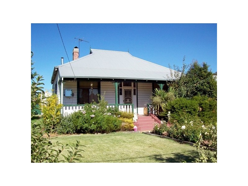 25 Throssell Street, Collie WA 6225