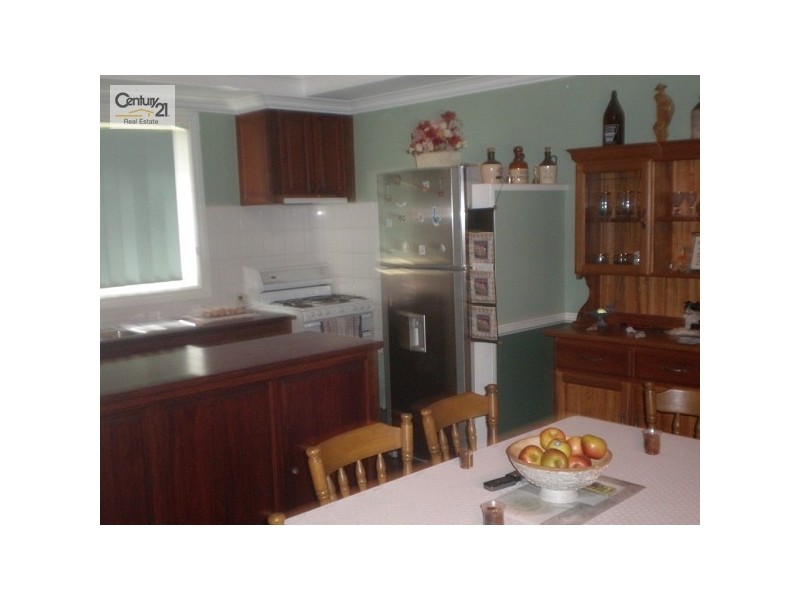 3 Hackett Road, Harvey WA 6220