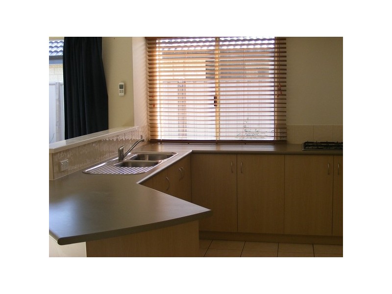 36 Grandite Fairway, Australind WA 6233