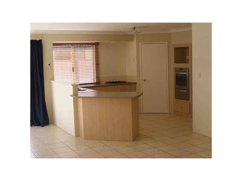 36 Grandite Fairway, Australind WA 6233