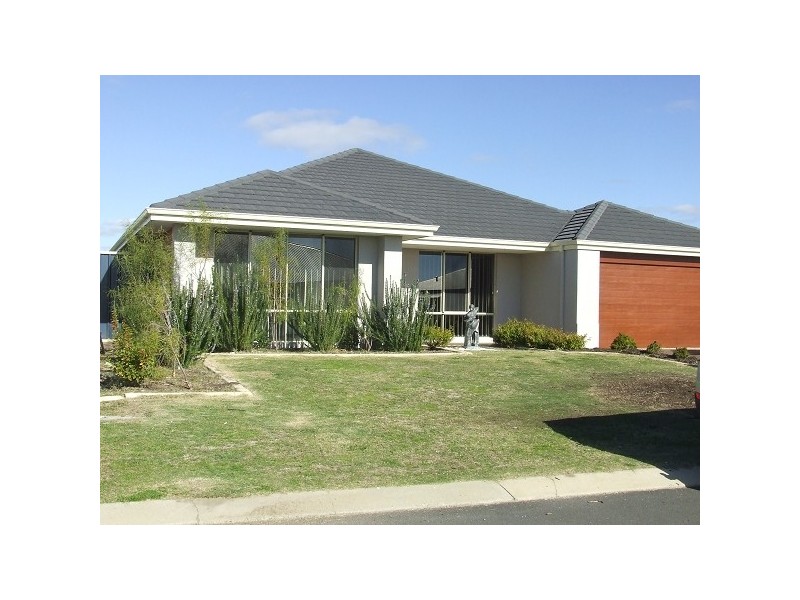 13 Lipizzaner Turn, Eaton WA 6232