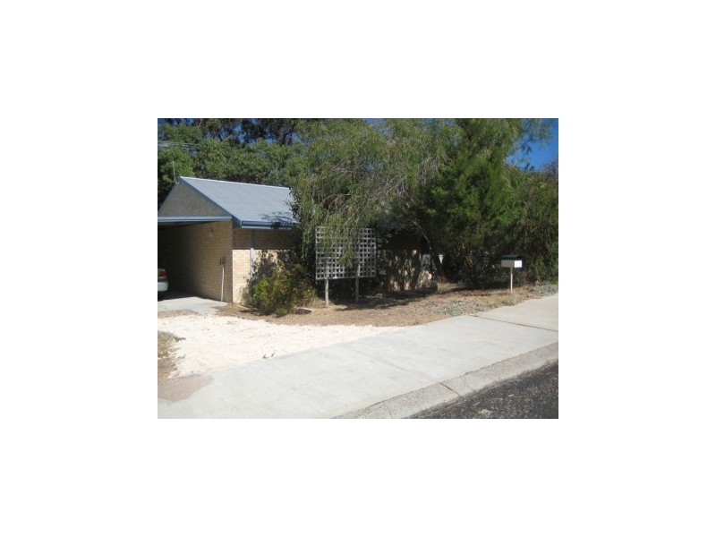 16 Allen Road, Binningup WA 6233