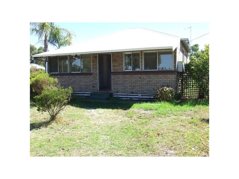 80 Coombe Street, Collie WA 6225