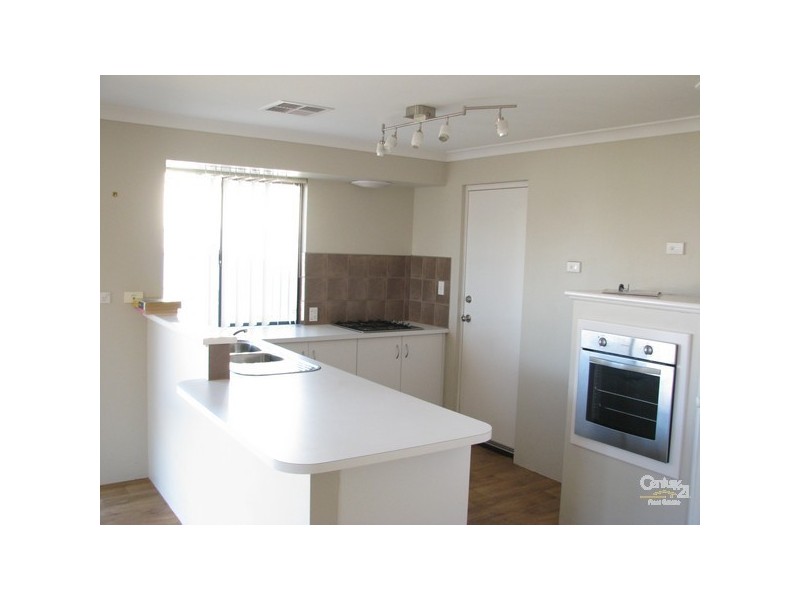 63 Macquarie, Australind WA 6233