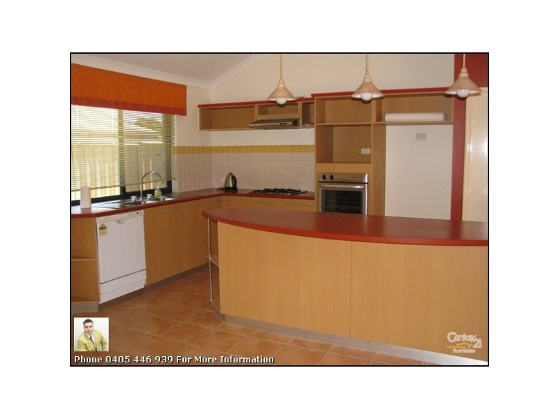 22 Isandra Bend, Glen Iris WA 6230