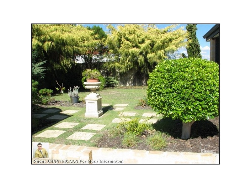 22 Isandra Bend, Glen Iris WA 6230