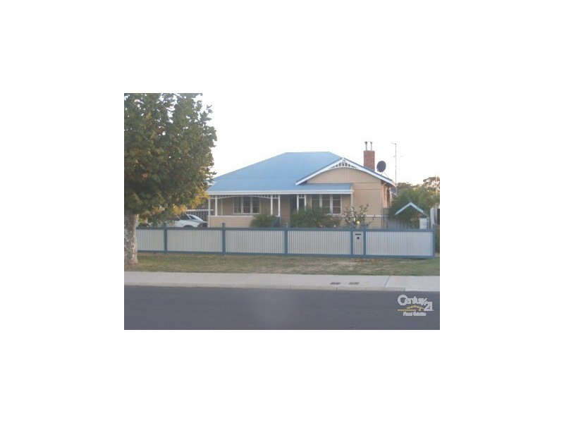 14 Lowe Street, Carey Park WA 6230