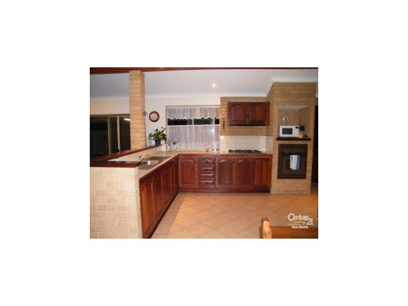 12 Glen Huon Blvd, Eaton WA 6232