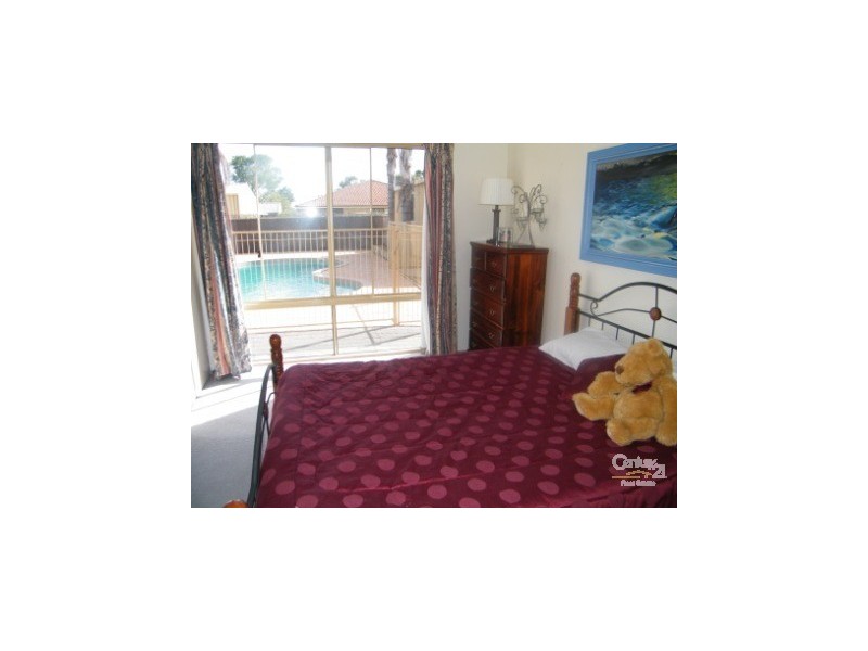 12 Glen Huon Blvd, Eaton WA 6232