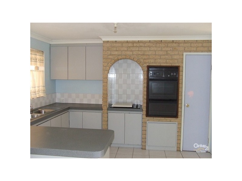 24 Pearce Road, Australind WA 6233