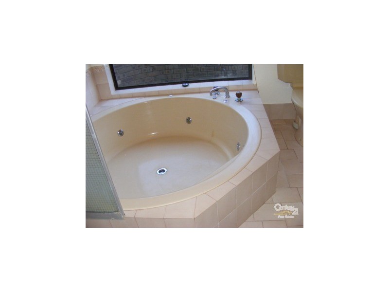 19 Belvedere Court, Eaton WA 6232