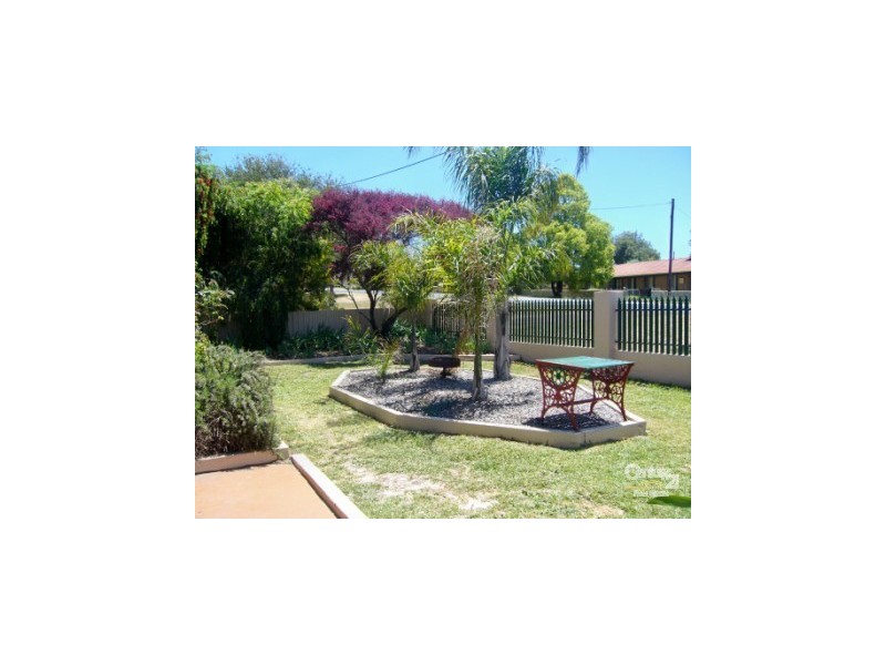 27 McKinley, Collie WA 6225