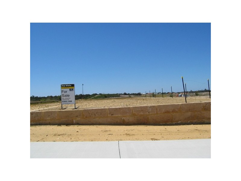 11 Hopewell Pass, Carramar WA 6031