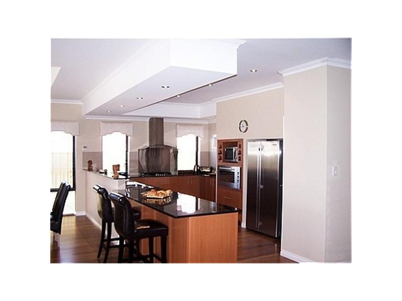 1 Shiralee Bend, Carramar WA 6031