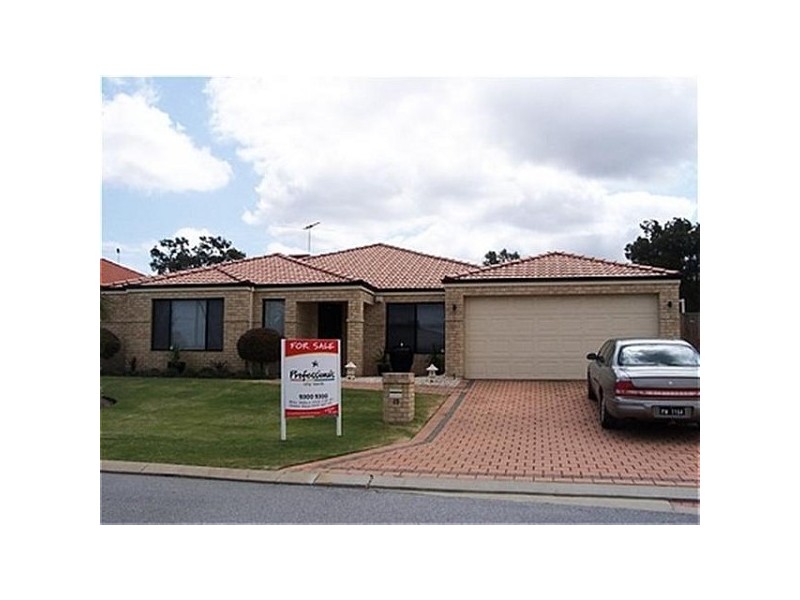 12 Kerlin Way, Carramar WA 6031