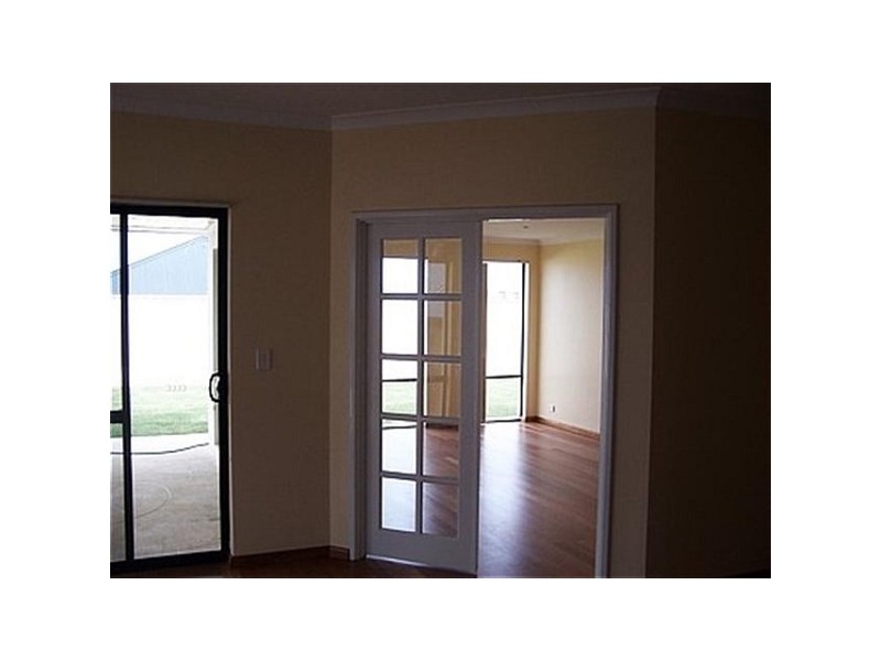 30 Fineview Crescent, Carramar WA 6031