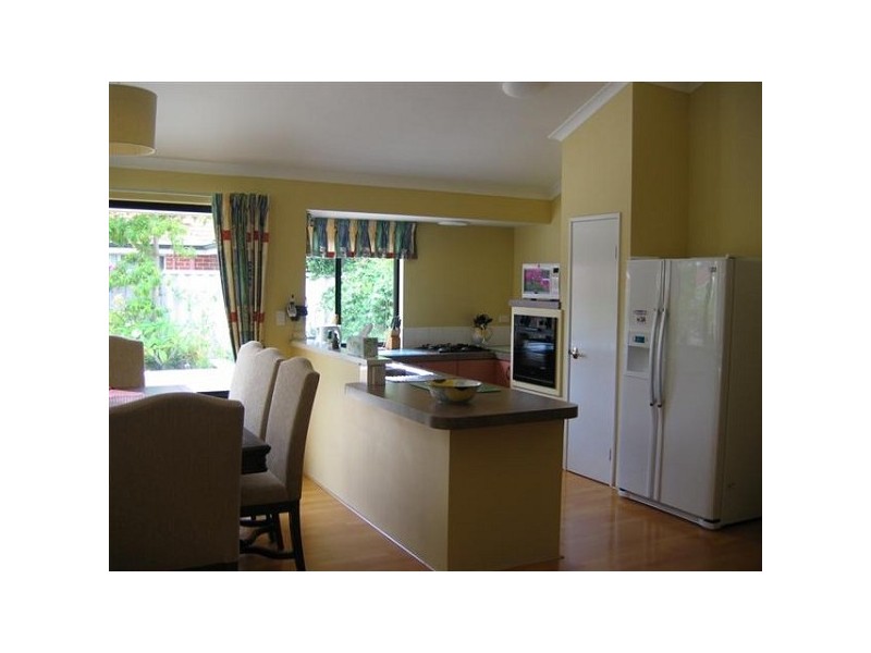 31 Iandra Loop, Carramar WA 6031