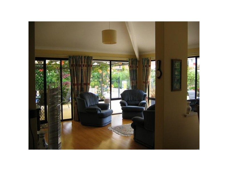 31 Iandra Loop, Carramar WA 6031