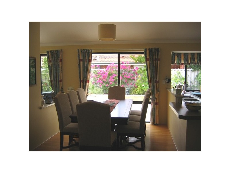 31 Iandra Loop, Carramar WA 6031