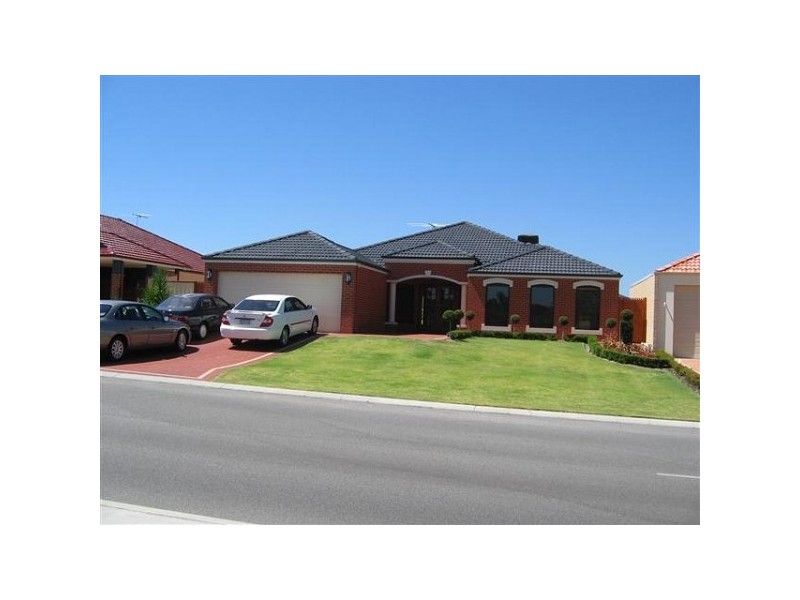 90 Golf Links Drive, Carramar WA 6031