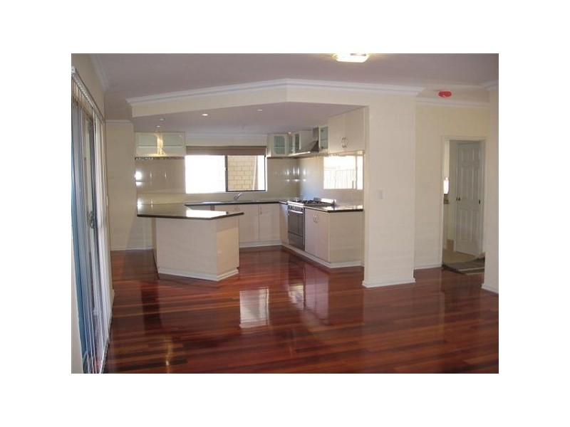 110 Golf Links Drive, Carramar WA 6031