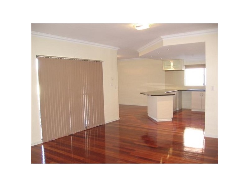 110 Golf Links Drive, Carramar WA 6031