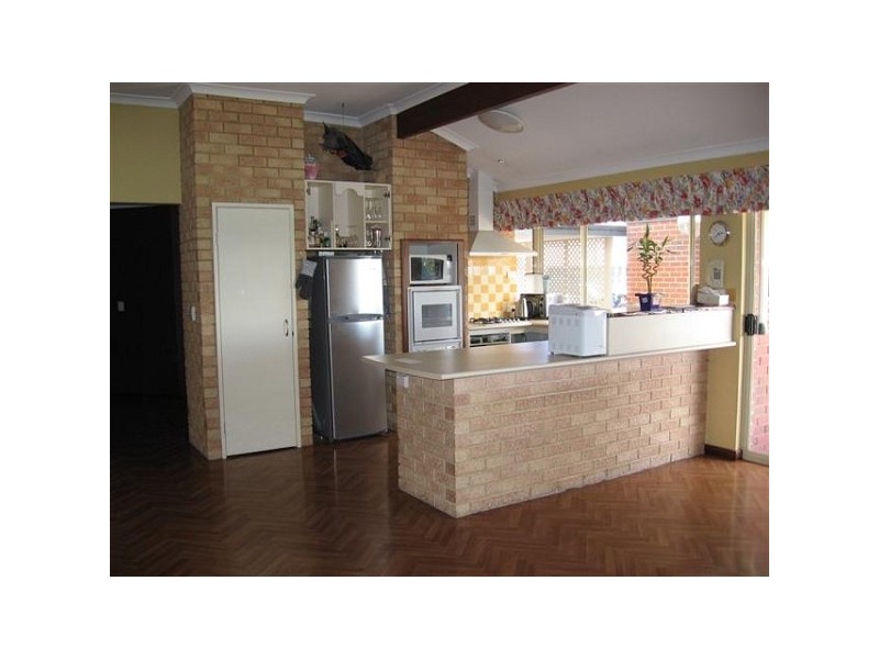 7 Alliance Court, Currambine WA 6028