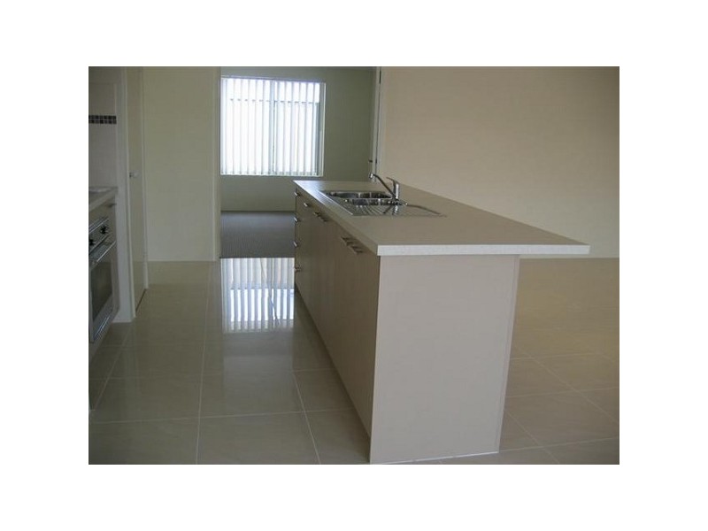 1 Strowan Pass, Carramar WA 6031