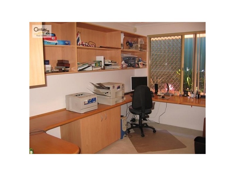 8 Nadine Place, Woodvale WA 6026