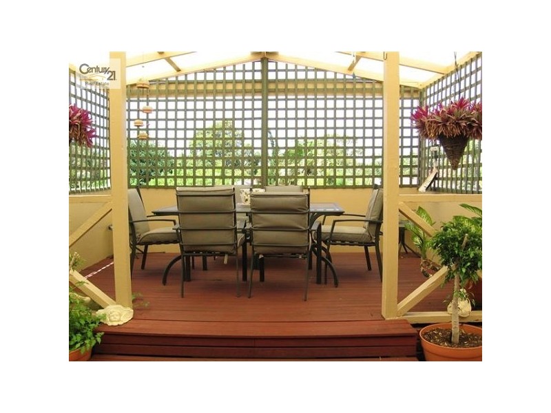 8 Nadine Place, Woodvale WA 6026