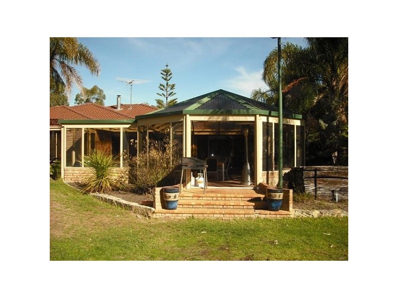 43 Evergreen Gardens, Carramar WA 6031