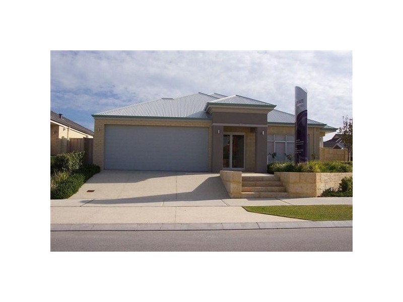 5 Cockleshell Brace, Jindalee WA 6036