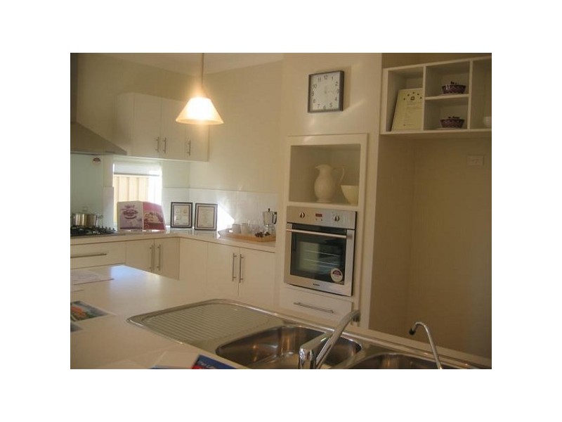 5 Cockleshell Brace, Jindalee WA 6036