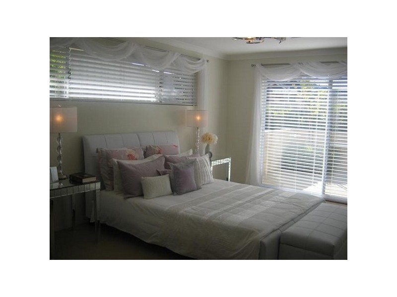 5 Cockleshell Brace, Jindalee WA 6036