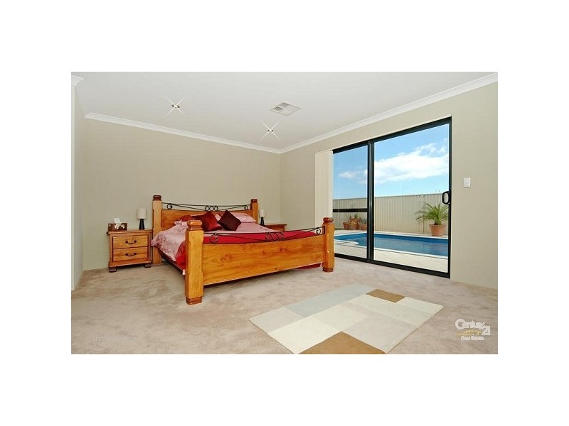 10 Kianga Crescent, Burns Beach WA 6028