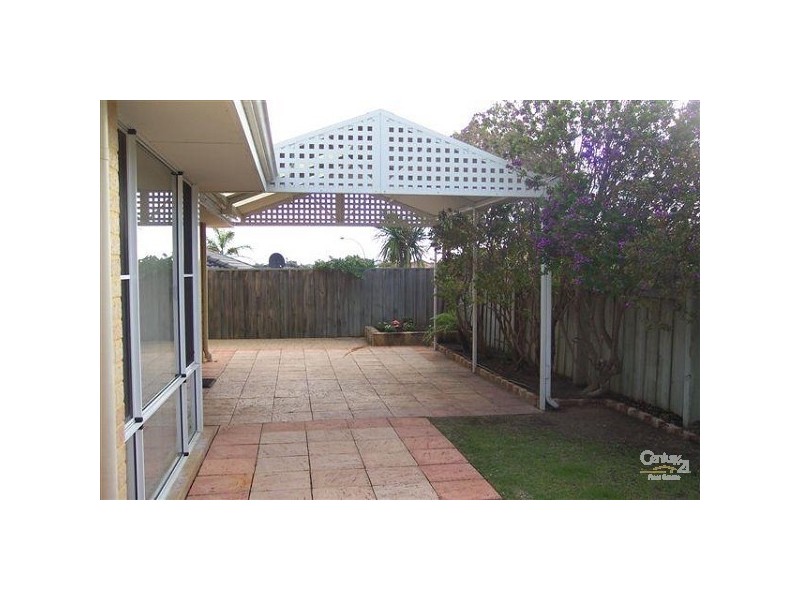 5 Gunsan Mews, Mindarie WA 6030