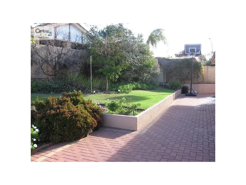 2 Como Place, Joondalup WA 6027