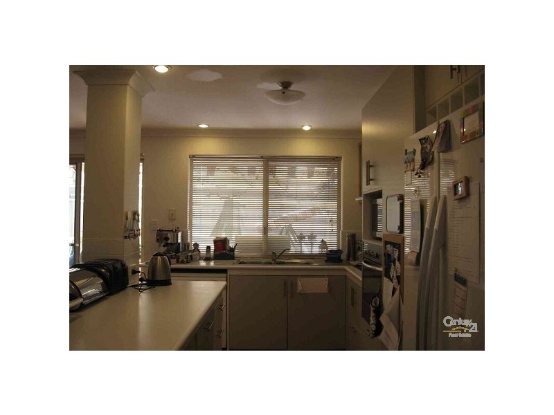 5 Aberdeen Way, Kinross WA 6028