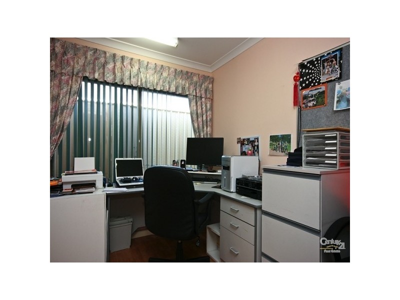 11 Cadoux Loop, Hocking WA 6065