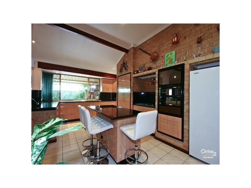 11 Cadoux Loop, Hocking WA 6065