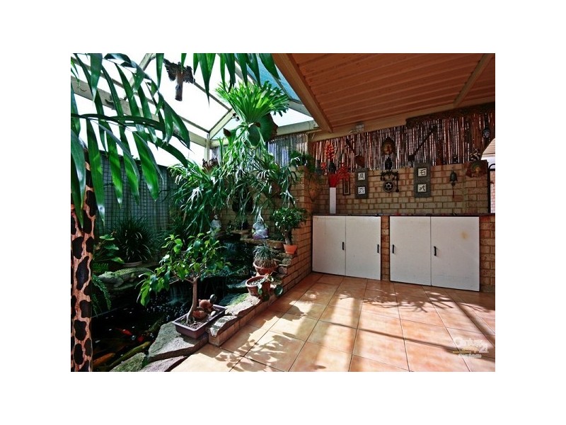 11 Cadoux Loop, Hocking WA 6065