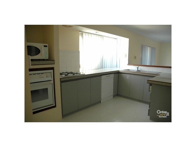 4 Lady Evelyn Retreat, Joondalup WA 6027